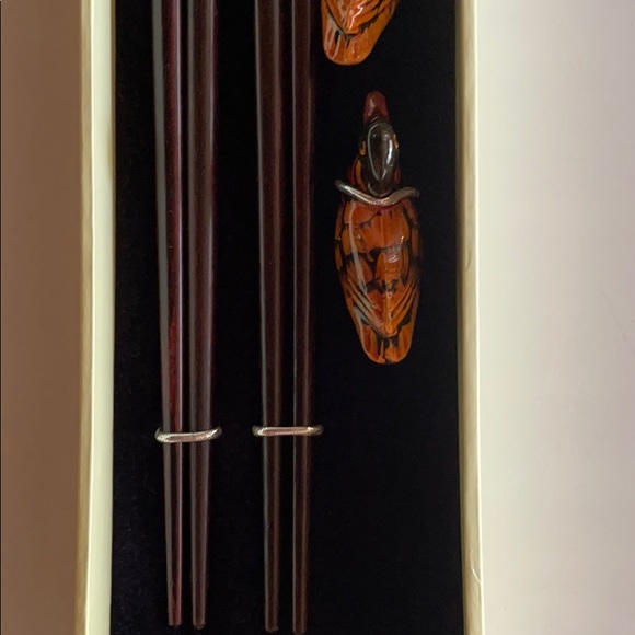 New Chopsticks Set - Mandarin Duck with chopstick holder. Kitchen dinnerware! - Picture 3 of 6